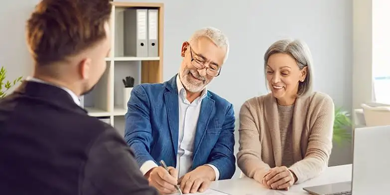 Why Are More Divorcing Couples Choosing Mediation Grays?